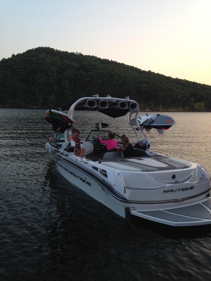 Click image for larger version

Name:	Lake Ouachita.JPG
Views:	56
Size:	65.2 KB
ID:	448437