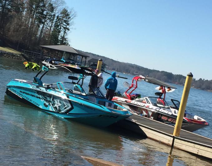 Click image for larger version

Name:	boats.png
Views:	44
Size:	69.1 KB
ID:	454053