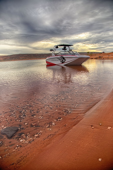 Click image for larger version

Name:	smallboat.jpg
Views:	101
Size:	129.1 KB
ID:	475334