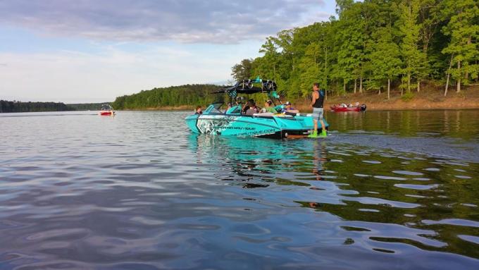 Click image for larger version

Name:	lake shot.jpg
Views:	117
Size:	43.6 KB
ID:	494229