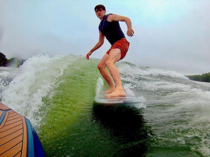 Click image for larger version

Name:	G23 wakesuf wave Morgan 94-17.jpg
Views:	68
Size:	50.5 KB
ID:	536908