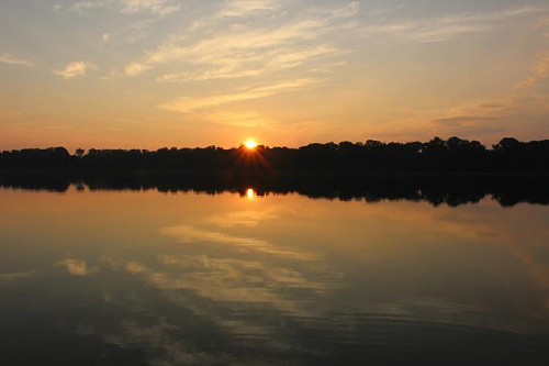 Click image for larger version

Name:	Sunrise.jpg
Views:	352
Size:	20.6 KB
ID:	618525