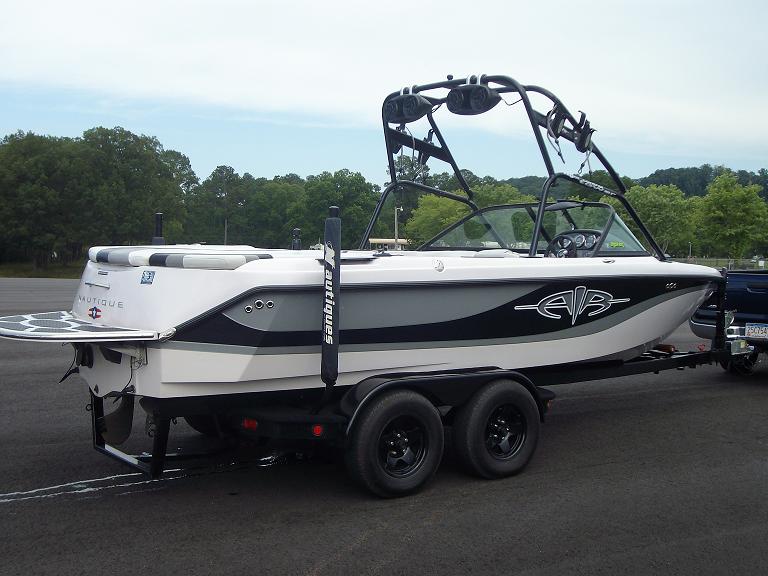 Click image for larger version

Name:	boat4_796.jpg
Views:	1059
Size:	115.9 KB
ID:	354891