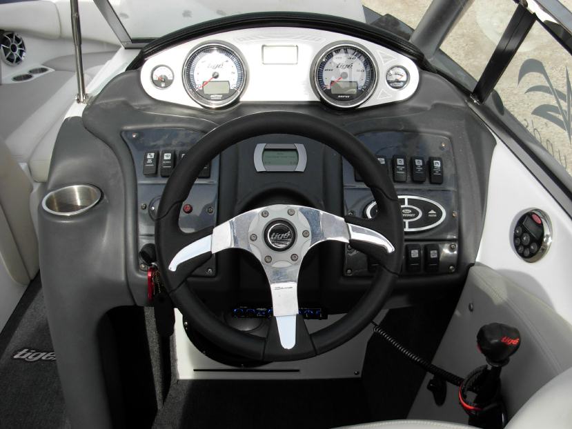 Click image for larger version

Name:	dash_ipod.jpg
Views:	450
Size:	72.6 KB
ID:	355437