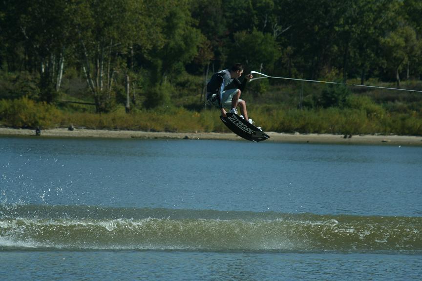 Click image for larger version

Name:	logan_tailgrab.jpg
Views:	1241
Size:	87.0 KB
ID:	356108
