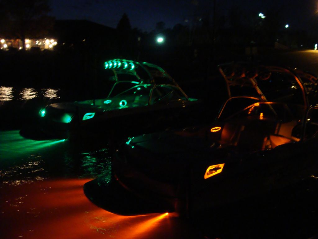 Click image for larger version

Name:	nite_shot_other_lites.jpg
Views:	986
Size:	55.3 KB
ID:	356175