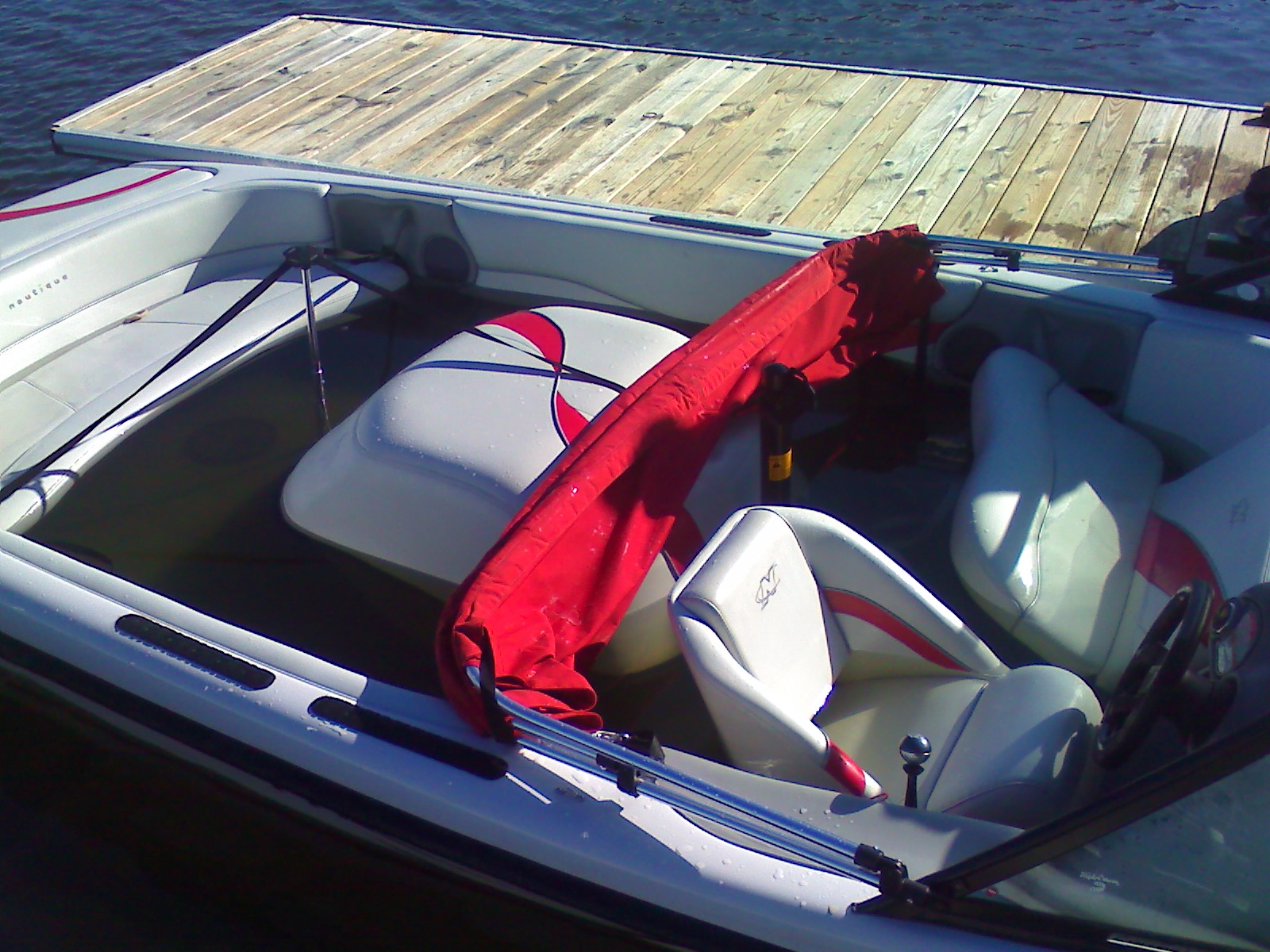 Click image for larger version

Name:	boat_3_950.jpg
Views:	1526
Size:	422.5 KB
ID:	356768