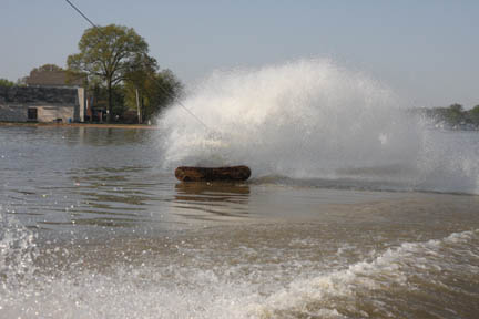 Click image for larger version

Name:	butterslide_grab_207.jpg
Views:	2180
Size:	44.1 KB
ID:	356782