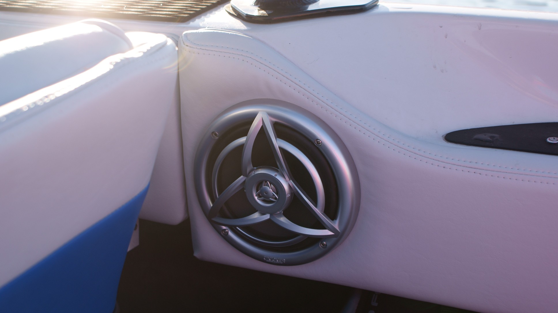 Click image for larger version

Name:	speaker_-_driver.jpg
Views:	864
Size:	205.7 KB
ID:	356998