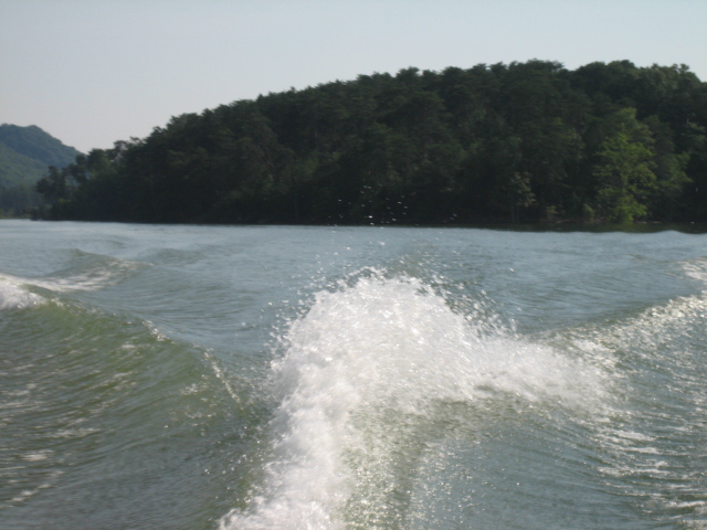Click image for larger version

Name:	wakeboarding_2009_005.jpg
Views:	1243
Size:	145.4 KB
ID:	357046
