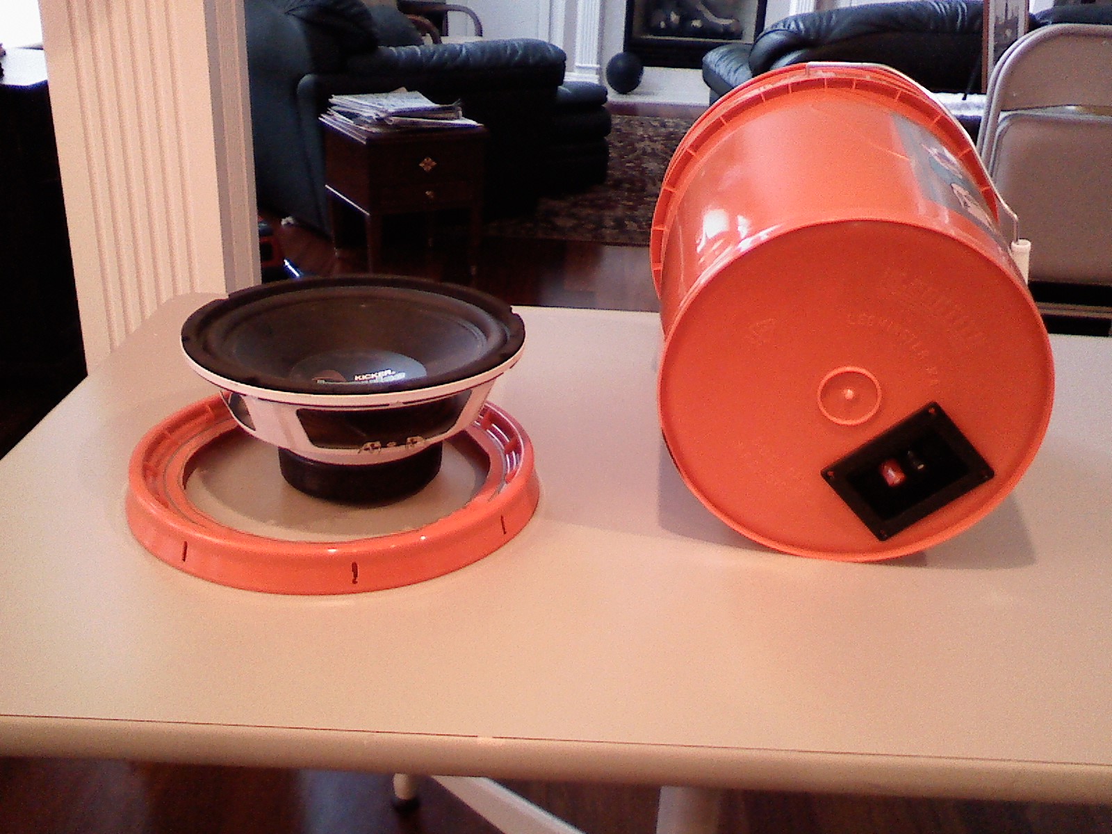 Click image for larger version

Name:	home_depot_sub_enclosure_2.jpg
Views:	1898
Size:	423.7 KB
ID:	357049
