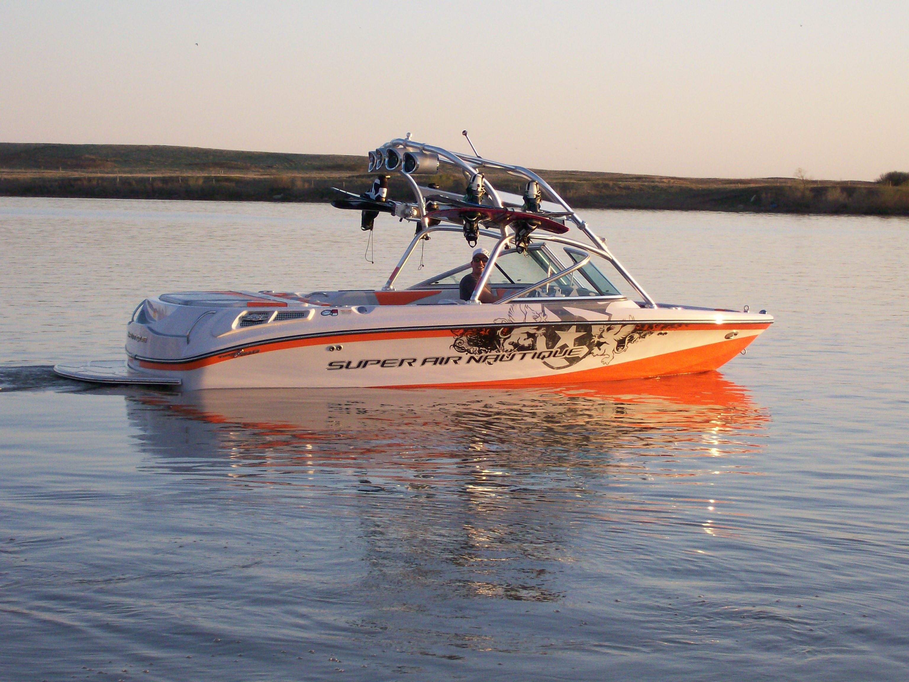 Click image for larger version

Name:	boat_104.jpg
Views:	1852
Size:	1.47 MB
ID:	357052