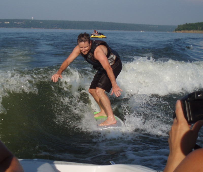 Click image for larger version

Name:	kevinsurf.jpg
Views:	314
Size:	160.9 KB
ID:	357190