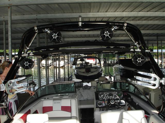 Click image for larger version

Name:	naut3.jpg
Views:	664
Size:	74.0 KB
ID:	357340