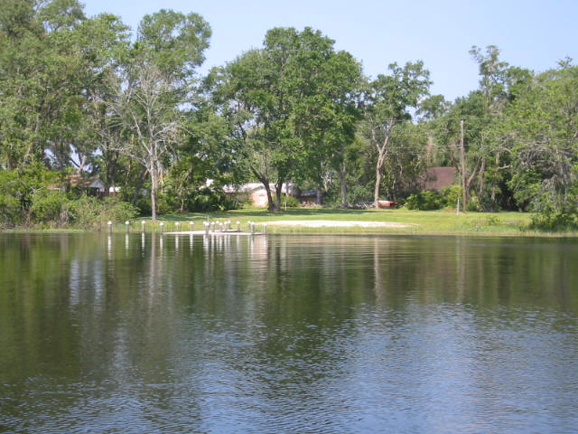 Click image for larger version

Name:	lake_131.jpg
Views:	850
Size:	75.7 KB
ID:	357363