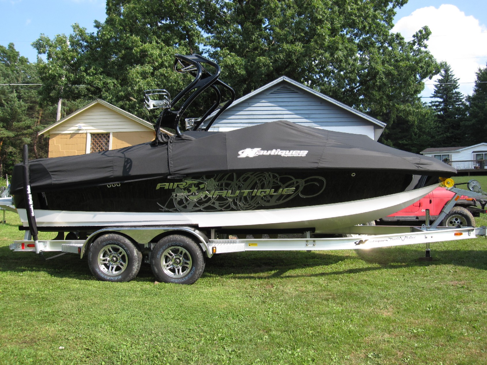 Click image for larger version

Name:	boat_033_small.jpg
Views:	882
Size:	745.2 KB
ID:	357382
