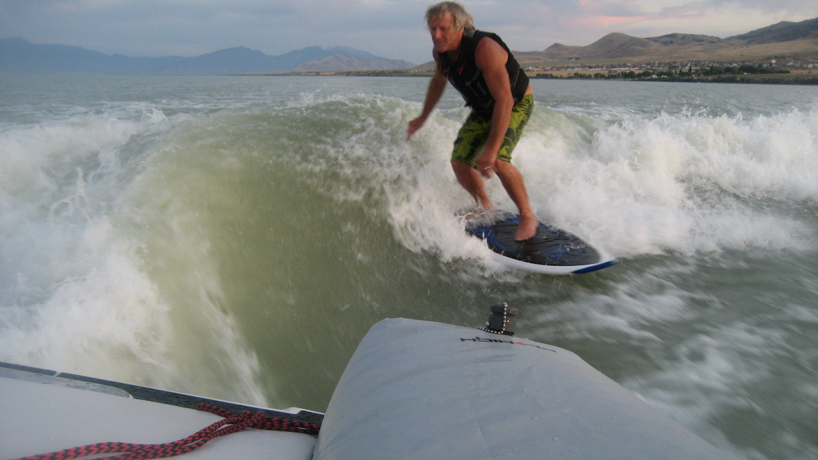 Click image for larger version

Name:	surf_pics_155_138.jpg
Views:	3406
Size:	992.3 KB
ID:	357499