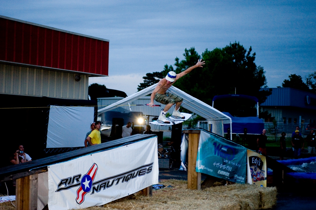 Click image for larger version

Name:	rail_jam_nautique.jpg
Views:	781
Size:	467.3 KB
ID:	359035