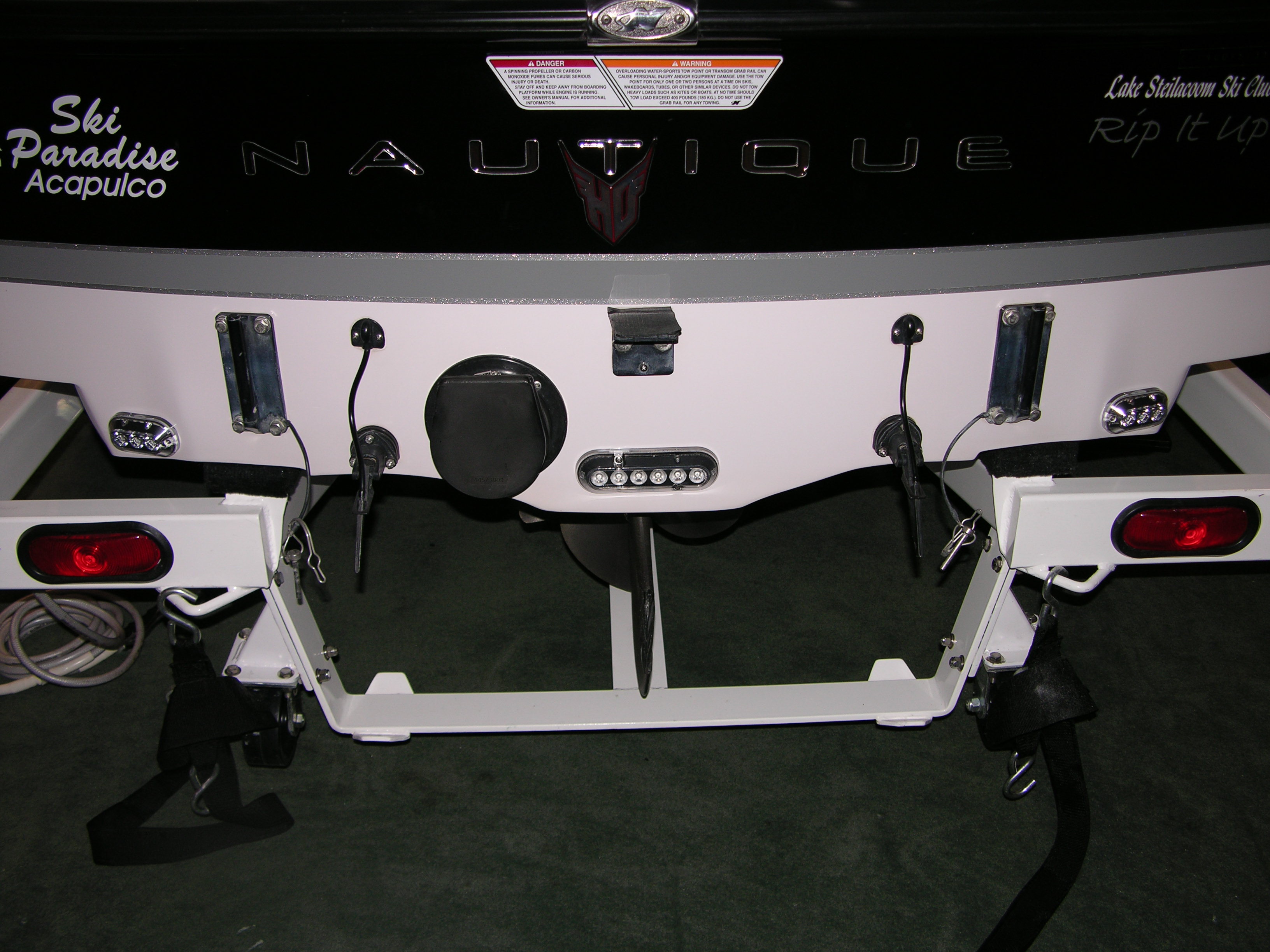 Click image for larger version

Name:	underwater_led_s_003.jpg
Views:	238
Size:	890.0 KB
ID:	360033