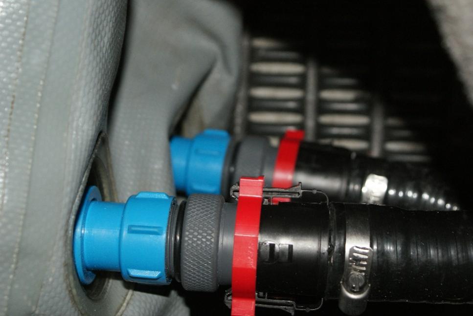 Click image for larger version

Name:	Ski locer with quick connects on.jpg
Views:	1228
Size:	53.8 KB
ID:	360072