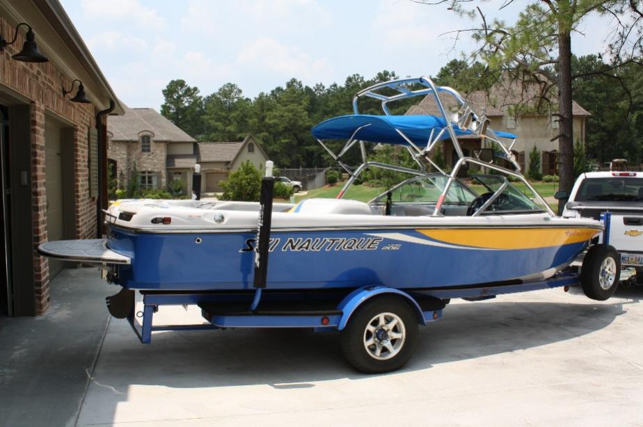 Click image for larger version

Name:	2009 Ski Nautique 206 Team 02a.jpg
Views:	609
Size:	82.8 KB
ID:	362213