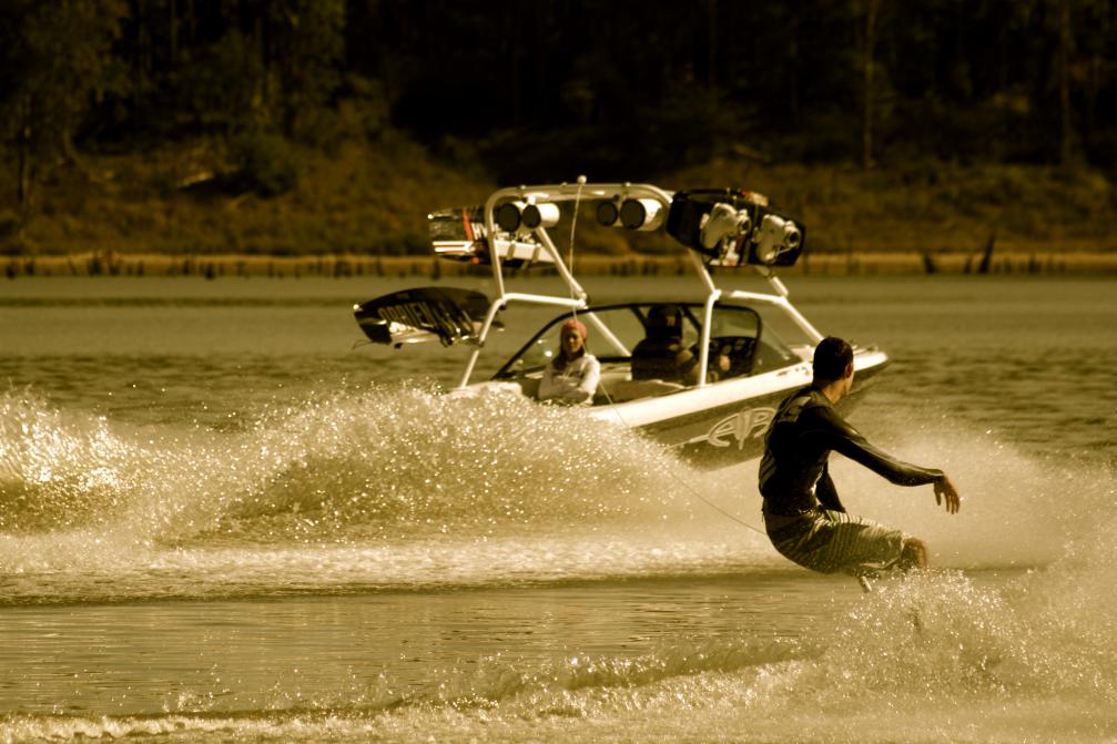 Click image for larger version

Name:	Logan Cutting In and Boat.jpg
Views:	329
Size:	94.2 KB
ID:	363092