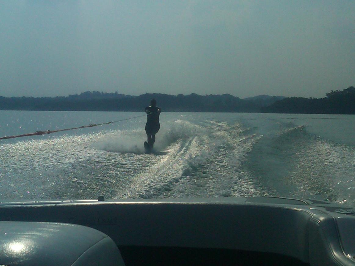 Click image for larger version

Name:	slalom wake 34mph.jpg
Views:	927
Size:	94.2 KB
ID:	365497