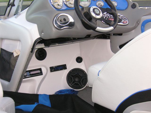 Click image for larger version

Name:	boat_5_156.jpg
Views:	709
Size:	96.7 KB
ID:	369976