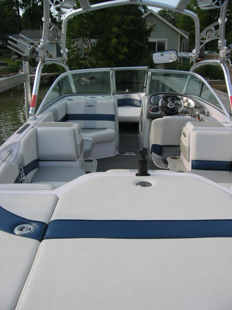 Click image for larger version

Name:	nautique_2.jpg
Views:	669
Size:	101.0 KB
ID:	370171