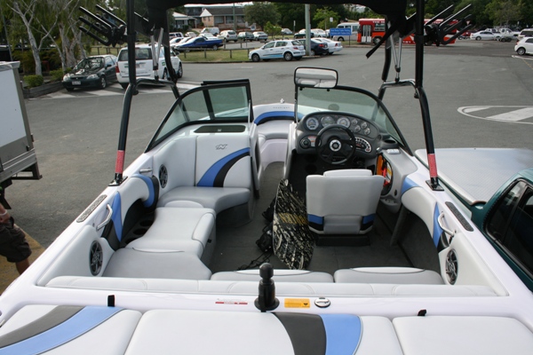 Click image for larger version

Name:	interior_269.jpg
Views:	797
Size:	127.0 KB
ID:	370420