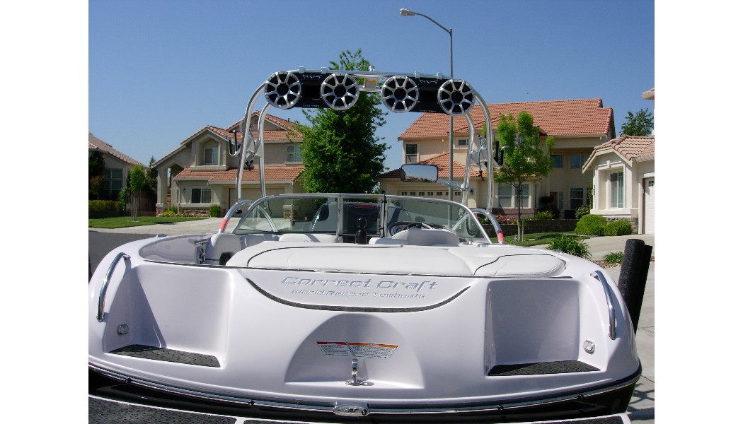 Click image for larger version

Name:	tower_speakers_495.jpg
Views:	362
Size:	140.4 KB
ID:	370460