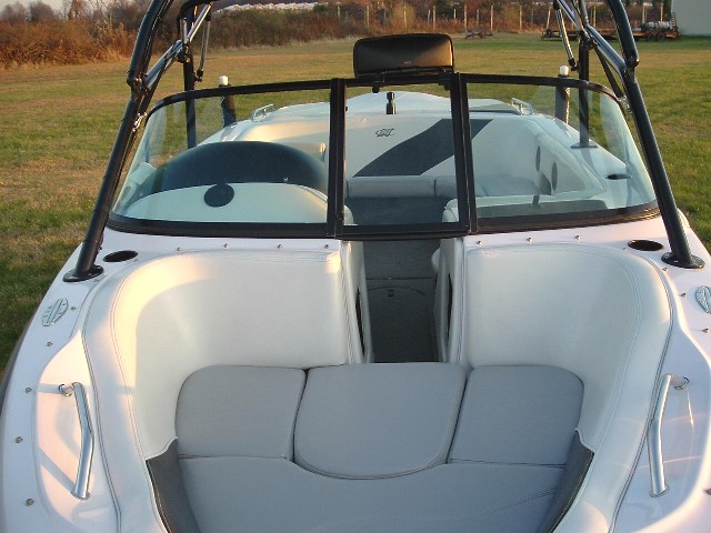Click image for larger version

Name:	boat_5_954.jpg
Views:	1561
Size:	81.8 KB
ID:	370813