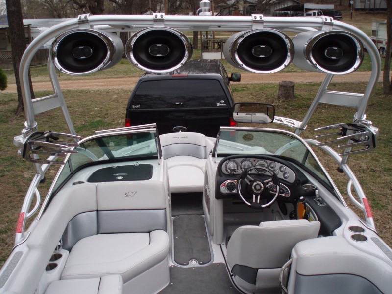 Click image for larger version

Name:	nautique2_169.jpg
Views:	1210
Size:	131.6 KB
ID:	370875