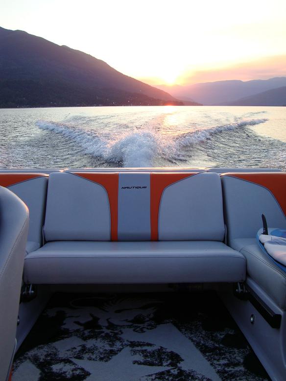 Click image for larger version

Name:	nauti1.jpg
Views:	712
Size:	70.5 KB
ID:	371307