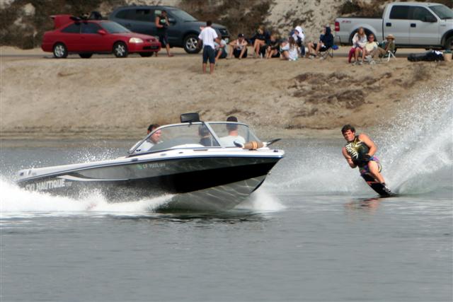 Click image for larger version

Name:	091107_ucsd_water_ski__86___small_.jpg
Views:	1312
Size:	45.9 KB
ID:	371719