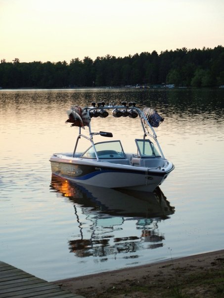 Click image for larger version

Name:	boat_289.jpg
Views:	358
Size:	48.8 KB
ID:	372232
