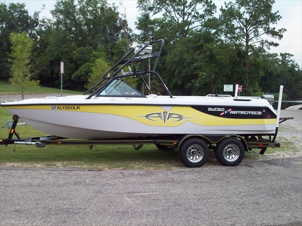 Click image for larger version

Name:	boat_1025.jpg
Views:	893
Size:	142.8 KB
ID:	372775