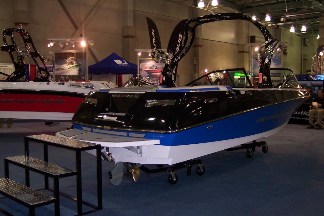 Click image for larger version

Name:	Sacramento Boat Show 2011 003.jpg
Views:	216
Size:	94.2 KB
ID:	374408
