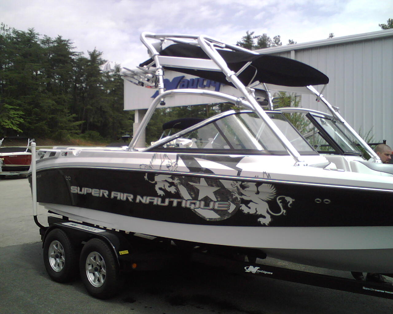 Click image for larger version

Name:	lake_june_21_22_-_002.jpg
Views:	1817
Size:	152.6 KB
ID:	375920
