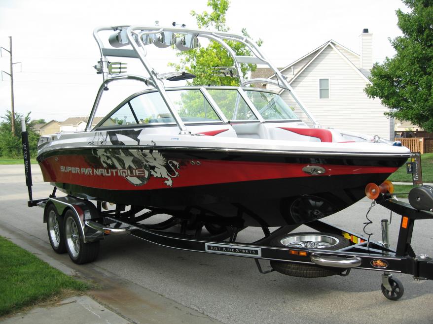 Click image for larger version

Name:	Lake 08 028.jpg
Views:	366
Size:	95.8 KB
ID:	376106