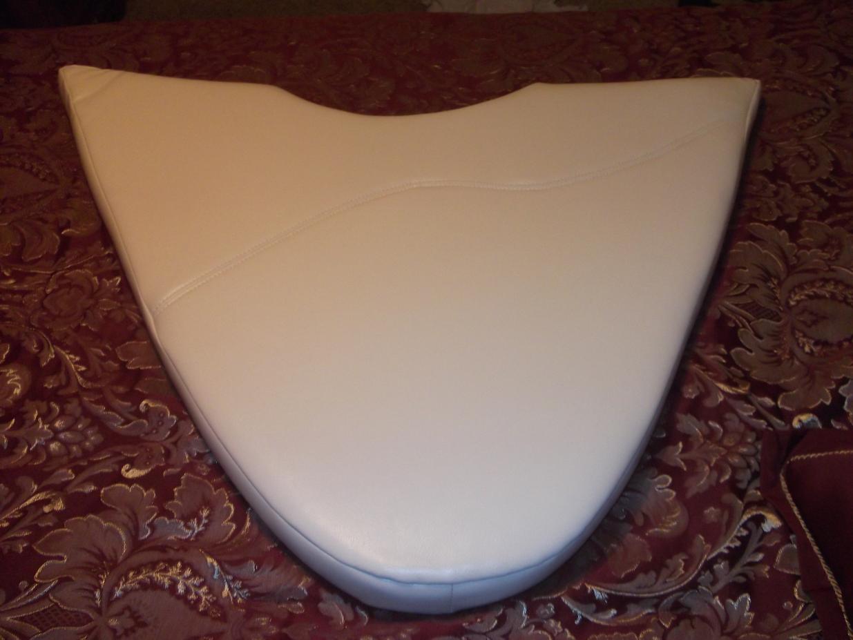 Click image for larger version

Name:	cushions 005.jpg
Views:	168
Size:	84.1 KB
ID:	376411