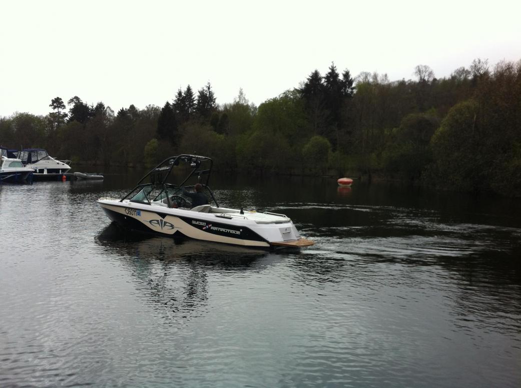 Click image for larger version

Name:	SAN-2001-Loch-4.jpg
Views:	473
Size:	93.2 KB
ID:	376576