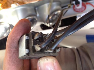 Click image for larger version

Name:	toggle switch.jpg
Views:	325
Size:	16.9 KB
ID:	376728