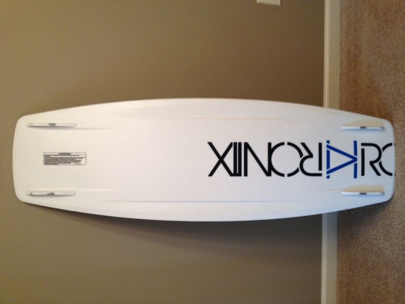 Click image for larger version

Name:	ronix_phoenix_bottom.jpg
Views:	155
Size:	39.0 KB
ID:	377315