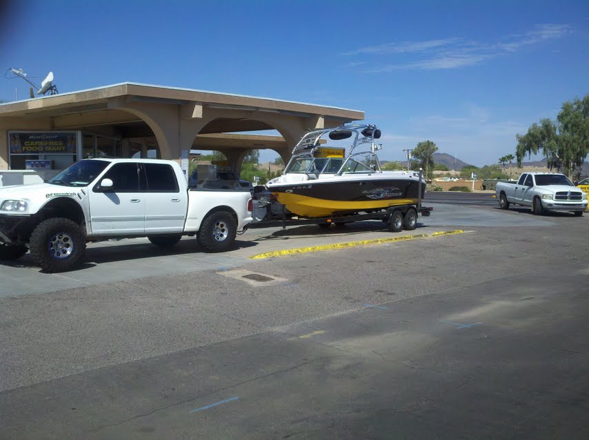 Click image for larger version

Name:	boat.jpg
Views:	705
Size:	62.4 KB
ID:	377477