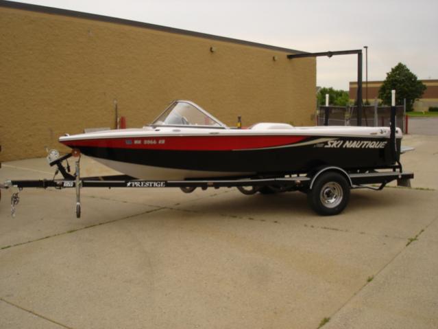 Click image for larger version

Name:	08-196-BLACK-RED-(11)-17.jpg
Views:	321
Size:	30.1 KB
ID:	378083