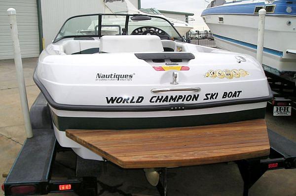 Click image for larger version

Name:	1999SNOB-TeakDeck.JPG
Views:	1122
Size:	39.0 KB
ID:	378331
