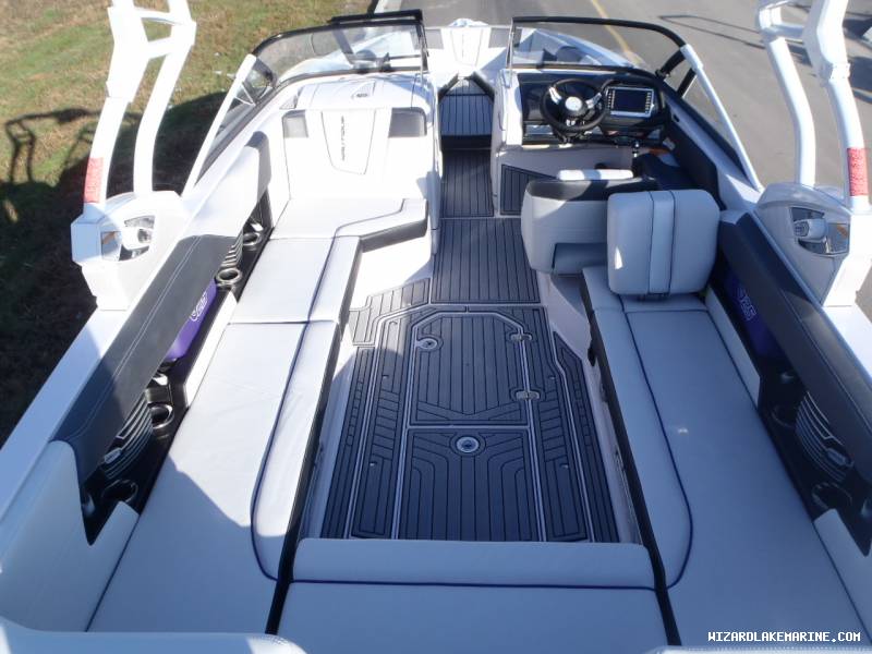 Click image for larger version

Name:	2014_nautique_g25_pur_met_whi_blk_005.jpg
Views:	408
Size:	61.3 KB
ID:	380701