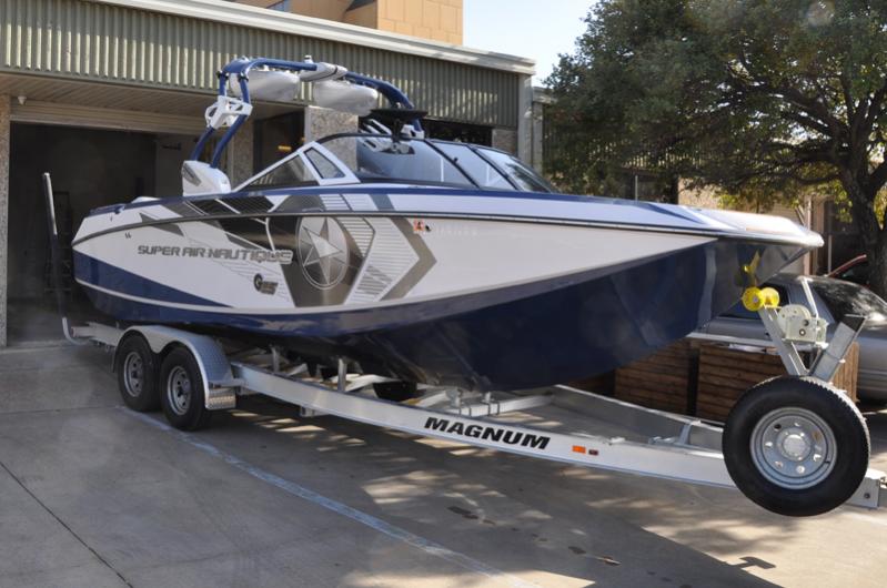 Click image for larger version

Name:	Outside.jpg
Views:	328
Size:	64.9 KB
ID:	380732