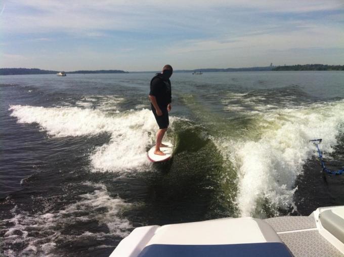 Click image for larger version

Name:	surf.jpg
Views:	1306
Size:	48.9 KB
ID:	485551